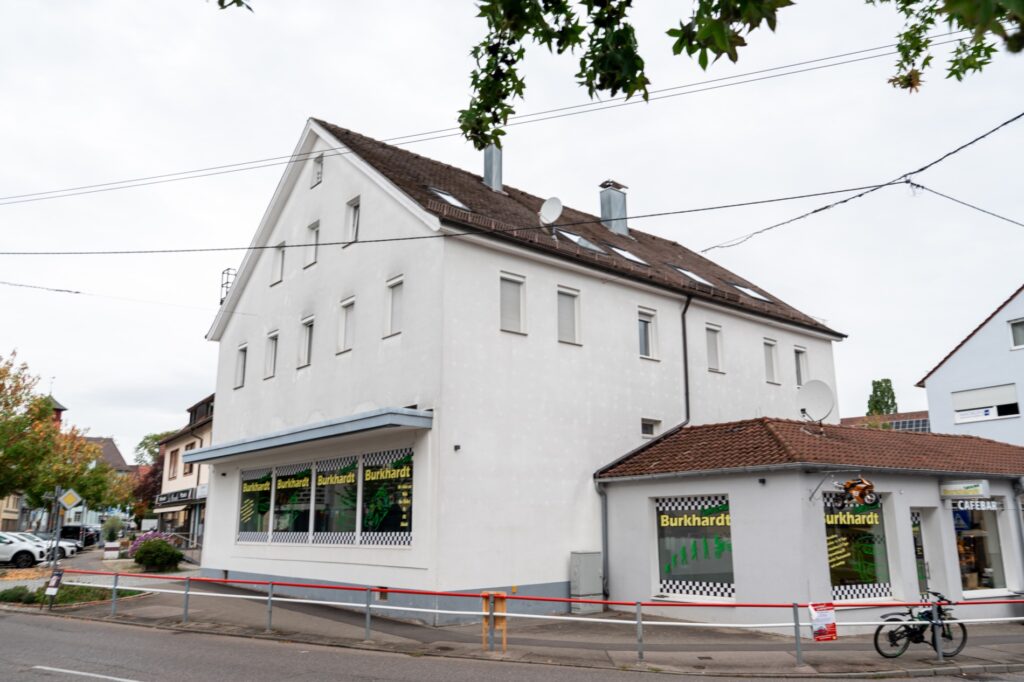 Wohn- und Geschäftshaus in Stuttgart-Möhringen, Ansicht von der Straßenecke