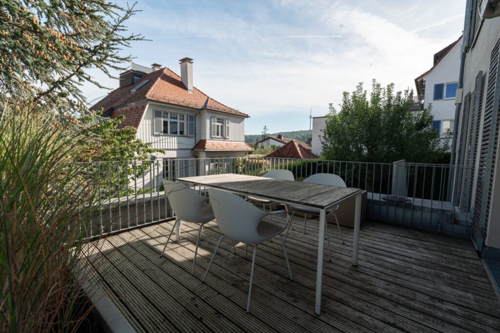 Terrasse mit Blick bis zum Fernsehturm